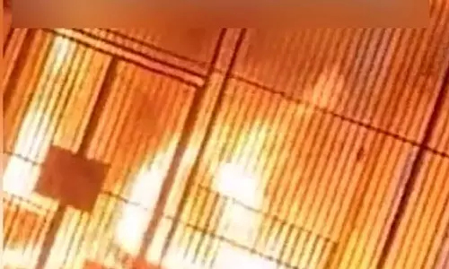 அமெரிக்காவில் இந்திய தூதரகத்தை தீவைத்து எரித்த காலிஸ்தான் பயங்கரவாதிகள்