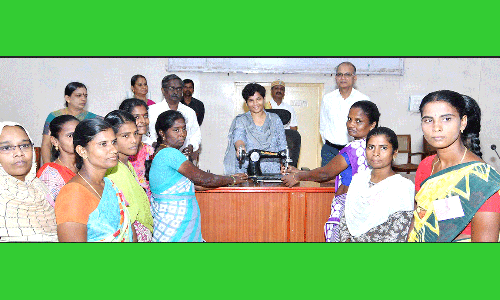 ரூ.15 லட்சம் மதிப்பீட்டில் நலத்திட்ட உதவிகள்