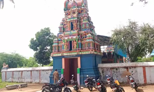 கோவில் பூட்டு உடைத்து 3 பவுன் தங்க செயின் திருட்டு