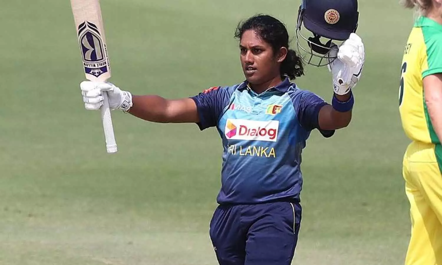 பெண்கள் ஒருநாள் கிரிக்கெட் தரவரிசையில் முதல் இடம்- சாதனை படைத்த இலங்கை வீராங்கனை பெண்கள் ஒருநாள் கிரிக்கெட் தரவரிசையில் முதல் இடம்- சாதனை படைத்த இலங்கை வீராங்கனை