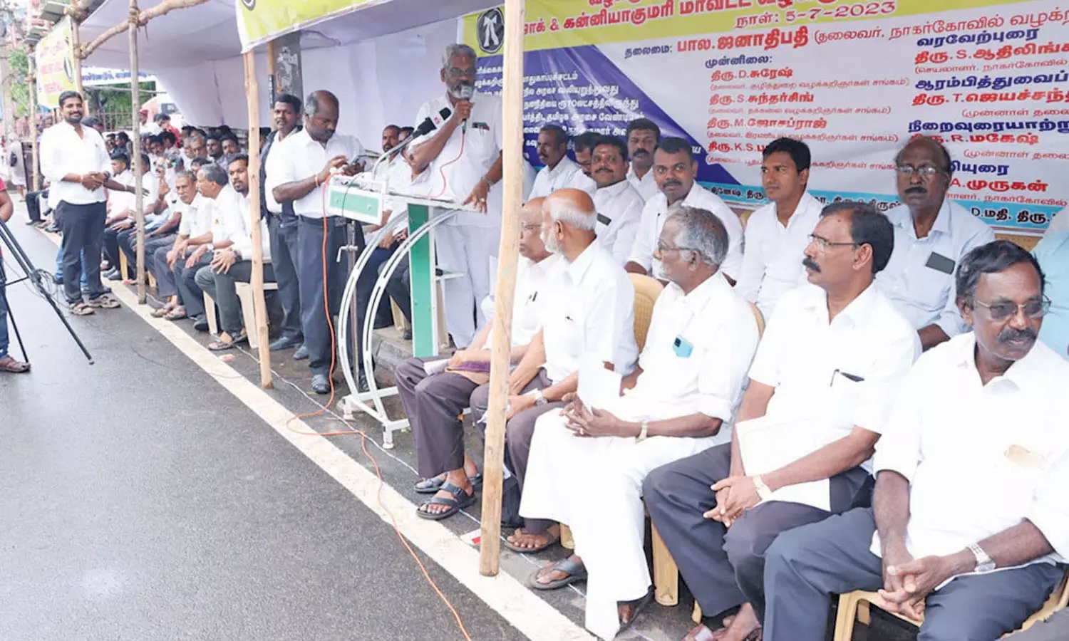 நாகர்கோவிலில் இன்று வக்கீல்கள் உண்ணாவிரத போராட்டம்