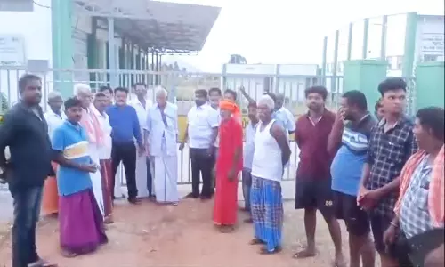 மு.க.ஸ்டாலின் திறந்து வைத்த அரசு வேளாண் கட்டிடத்தை தனியாருக்கு வாடகைக்கு விட்ட அதிகாரிகள்