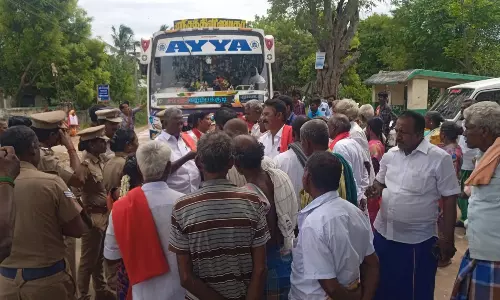 நம்பன்பட்டியில் சாலை மறியல் போராட்டம்