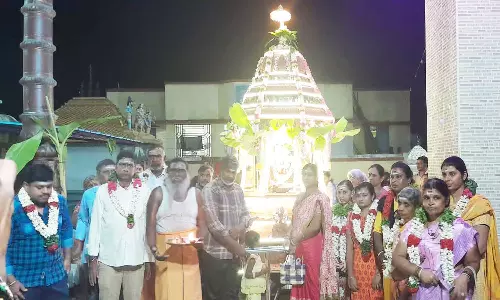திருமணம் நடைபெற வேண்டி பக்தர்கள் வழிபாடு