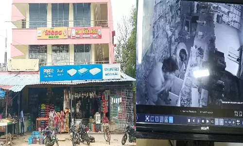 மளிகை கடையில் ரூ.1.10 லட்சம் திருட்டு