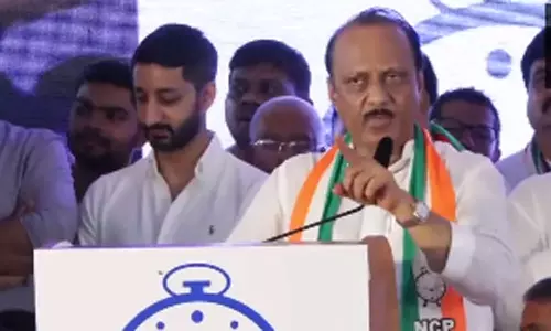 தேசியவாத காங்கிரஸ் கட்சி, சின்னத்திற்கு உரிமை கோரி தேர்தல் ஆணையத்திடம் அஜித் பவார் மனு