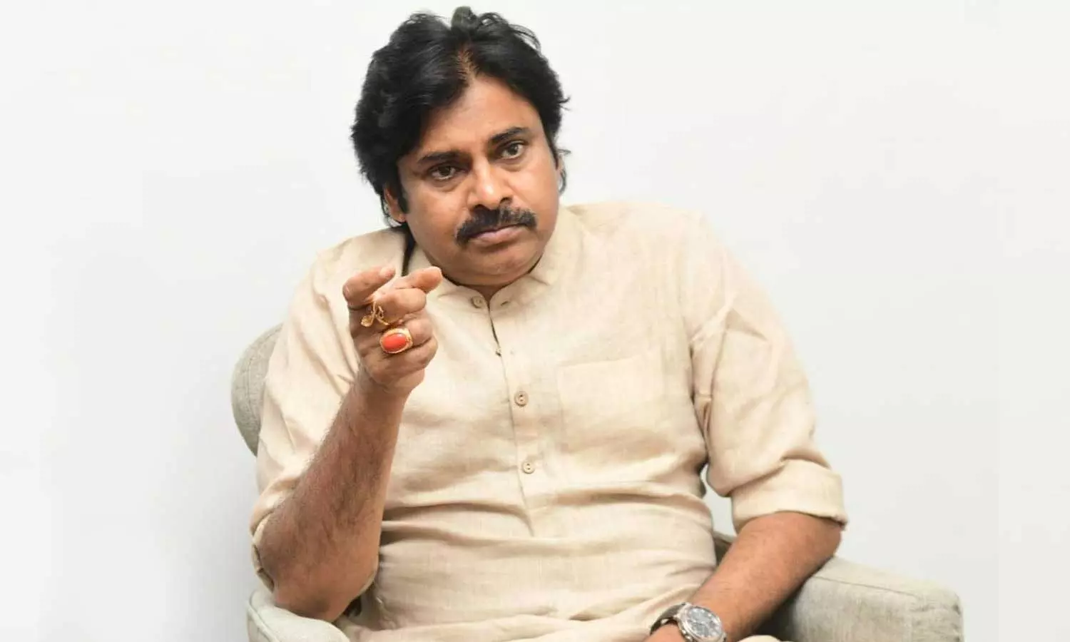 சமூக வலைத்தளத்தில் சாதனை படைத்த பவன் கல்யாண் சமூக வலைத்தளத்தில் சாதனை படைத்த பவன் கல்யாண்