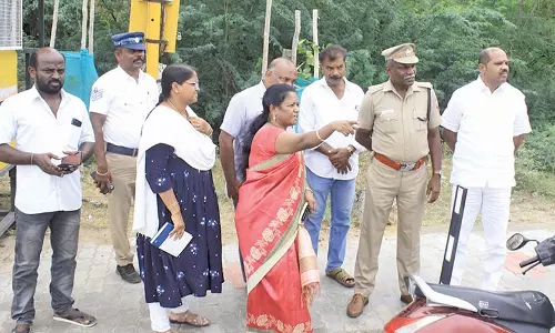 சந்திப்பு தேவர் சிலை பகுதியில் நெடுஞ்சாலைத்துறையினர் ஆய்வு