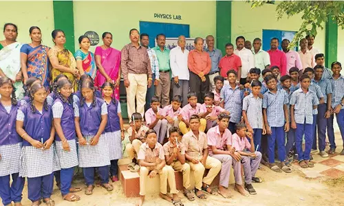 அரசு பள்ளியில் இலக்கிய மன்ற தொடக்க விழா