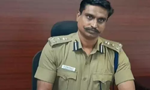 கோவை சரக டி.ஐ.ஜி. விஜயகுமார் துப்பாக்கியால் சுட்டு தற்கொலை