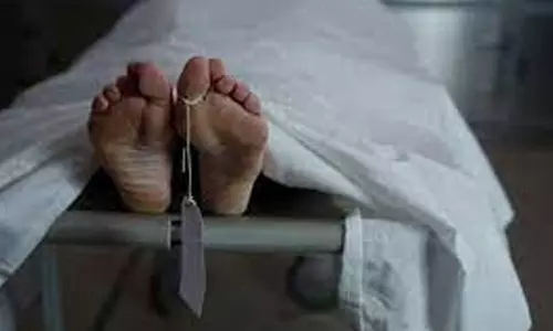 கல்பாக்கம் அருகே கடற்கரையில் பள்ளி தலைமை ஆசிரியர் சடலம்