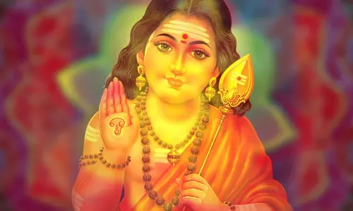 வெள்ளிக்கிழமைகளில் விளக்கேற்றி வேலவனை வழிபட்டால் துயரெல்லாம் பறந்தோடும்..