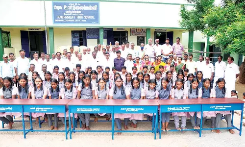 பச்சிகானப்பள்ளி அரசு உயர்நிலைப்பள்ளிக்கு ரூ.5 லட்சம் மதிப்பில் உபகரணங்கள்