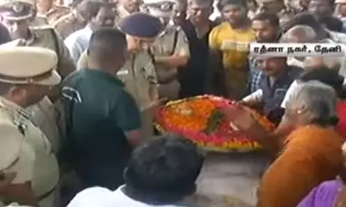 டிஐஜி விஜயகுமார் உடலுக்கு, டிஜிபி சங்கர் ஜிவால், சைலேந்திரபாபு நேரில் அஞ்சலி