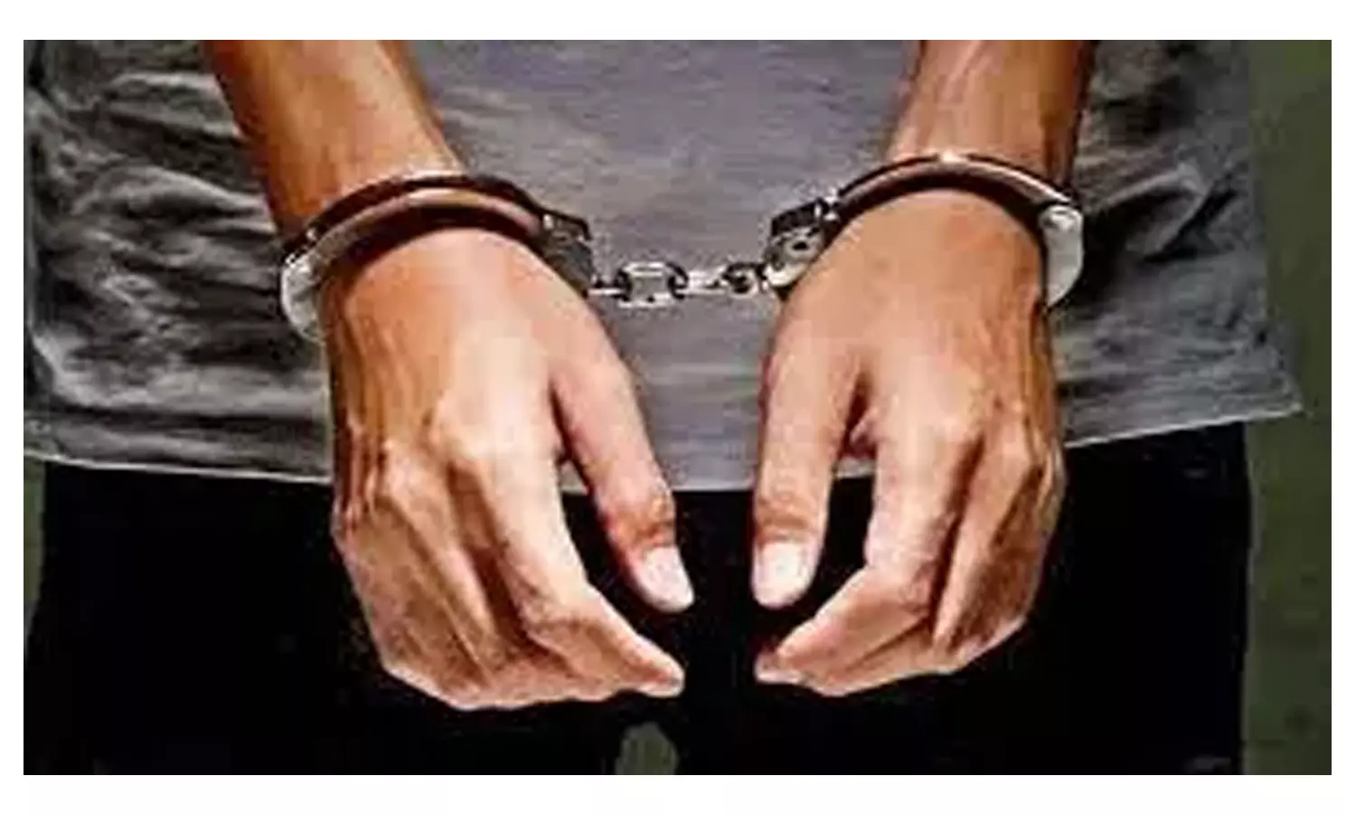 கஞ்சா வைத்திருந்த வாலிபர் கைது கஞ்சா வைத்திருந்த வாலிபர் கைது