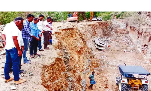 காண்டூர் கால்வாய் கட்டுமான பணி பொதுப்பணித்துறை அதிகாரிகள் ஆய்வு