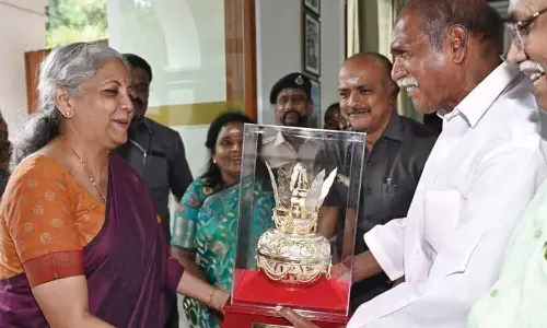 புதுச்சேரியை நிதி கமிஷனில் சேர்க்க நடவடிக்கை- மத்திய நிதி மந்திரி நிர்மலா சீதாராமன் உறுதி