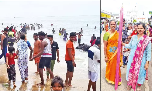 உத்திரிய மாதா ஆலய ஆண்டு திருவிழா: வேளாங்கண்ணியில் குவிந்த சுற்றுலா பயணிகள்