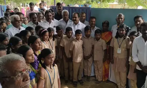 அறந்தாங்கி அருகே  புதிய பேருந்து நிழற்குடை