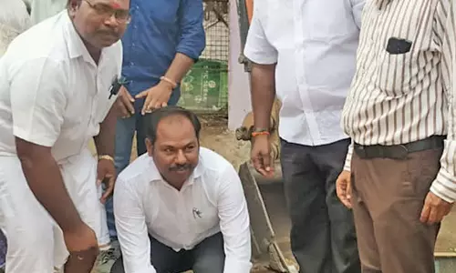 ஆத்தூர் பேரூராட்சியில் பேவர் பிளாக் சாலை, கழிவு நீர் வடிகால் அமைக்கும் பணி தொடக்கம்