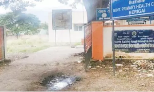 பேரிகை அரசு ஆரம்ப சுகாதார நிலையத்தில் போதியமருத்துவர்கள், செவிலியர்கள் இல்லாததால் நோயாளிகள் அவதி