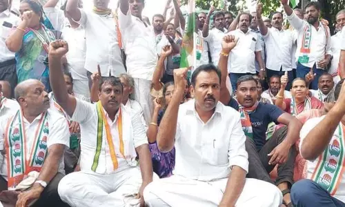 குமரியில் மறியலில் ஈடுபட்ட 2 எம்.எல்.ஏ.க்கள் உட்பட 273 பேர் மீது வழக்கு