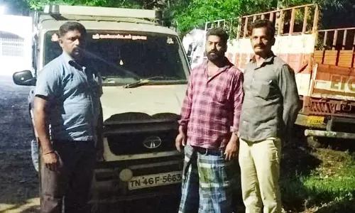 காரில் 850 கிலோ ரேஷன் அரிசி கடத்திய வாலிபர் கைது