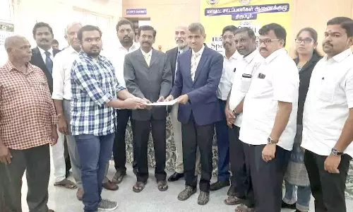 விபத்தில் காலை இழந்த வாலிபருக்கு ரூ.55 லட்சம் இழப்பீடு