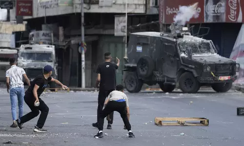 மீண்டும் துப்பாக்கி சண்டை: இஸ்ரோ ராணுவ தாக்குதலில் 3 பாலஸ்தீனியர்கள் பலி