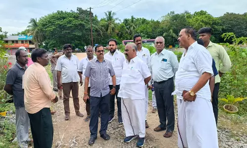 செஞ்சியில்  புதிய பாலங்கள் கட்ட அதிகாரிகளுடன் அமைச்சர் செஞ்சி மஸ்தான் ஆய்வு