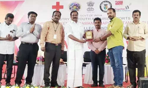 நேரு யுவகேந்திரா சார்பில் முத்தமிழ் அறக்கட்டளைக்கு விருது