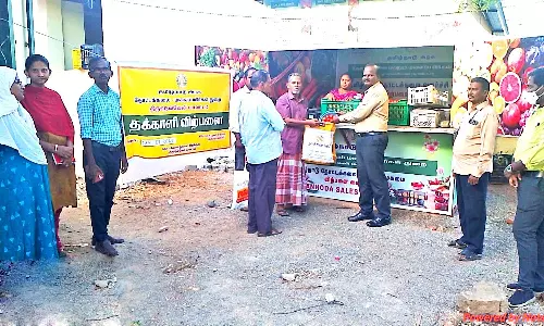 நெல்லை தோட்டக்கலைத்துறை சார்பில் உழவர் சந்தைகளில் தக்காளி கிலோ ரூ.98-க்கு விற்பனை