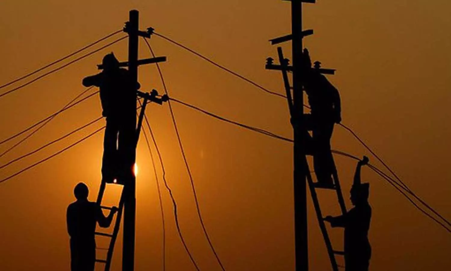 பெருமாநல்லூா், பழங்கரை பகுதியில் 12-ந்தேதி மின்தடை