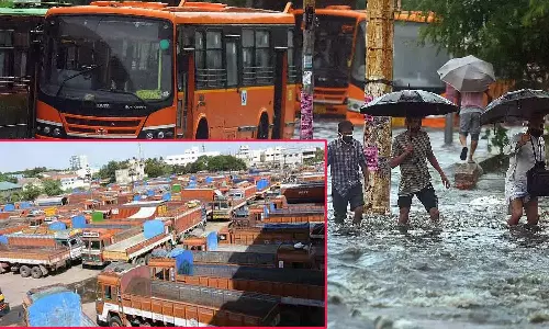 வட மாநிலங்களில் கனமழை- தமிழ்நாடு முழுவதும் லோடு கிடைக்காமல் 2 லட்சம் லாரிகள் நிறுத்திவைப்பு