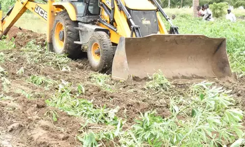 ரூ.2 கோடி மதிப்புள்ள ஆக்கிரமிப்பு அரசு நிலம் மீட்பு