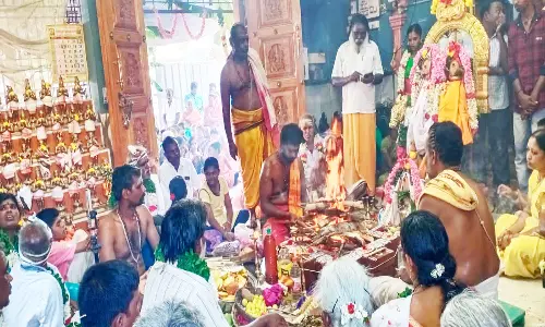 கொளத்தூர் ஏகாம்பரேஸ்வரர் கோவிலில் சம்வஸ்திராபிஷேகம்