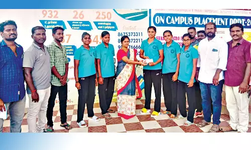 மகளிர் கையுந்து பந்து போட்டி