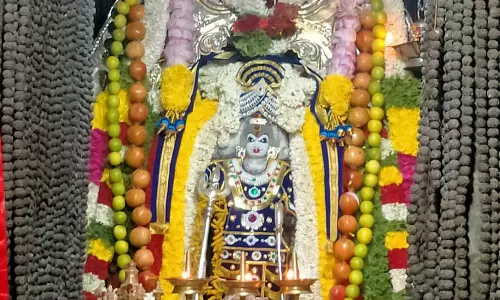 அதியமான் கோட்டை காலபைரவர் கோவிலில் சிறப்பு வழிபாடு