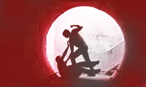 களக்காடு அருகே சிறுவனை தாக்கிய நண்பர் - செல்போன் தர மறுத்ததால் ஆத்திரம்