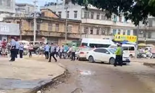 சீனாவில் பள்ளியில் கத்திக்குத்து- 3 குழந்தைகள் உள்பட 6 பேர் பலி