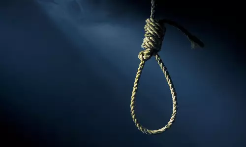 என்ஜினீயர் தூக்கிட்டு தற்கொலை