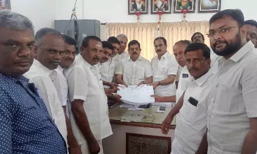 பல்லடத்தில் அ.தி.மு.க. உறுப்பினர் படிவம் வழங்கும் நிகழ்ச்சி