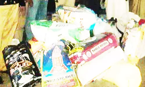 ரெயிலில் ரேசன் அரிசி கடத்திய 3 பேர் கைது