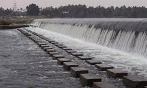 ஜேடர்பாளையம் அணைக்கட்டில் பொதுமக்கள் குளிக்க தடை