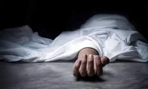 பங்குச்சந்தை முதலீட்டில் ரூ.13 லட்சத்தை இழந்ததால் ஓட்டல் உரிமையாளர் தற்கொலை