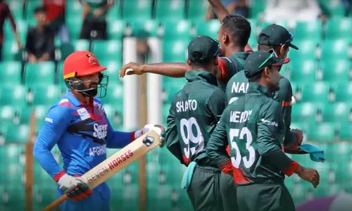 3-வது ஒருநாள் போட்டி: ஆப்கானிஸ்தானை 126 ரன்னில் சுருட்டியது வங்காளதேசம்