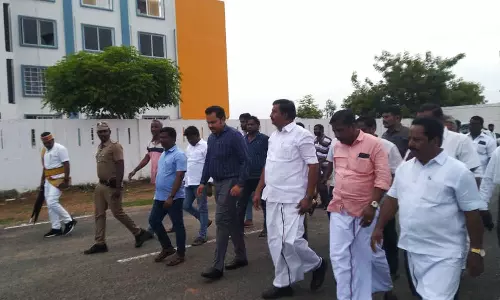 பையனூர் அரசு திரைப்பட நகரில் அமைச்சர் மு.பெ.சாமிநாதன் திடீர் ஆய்வு