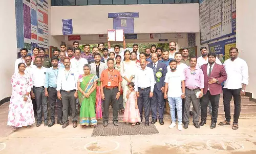 முன்னாள் மாணவர்கள் சந்திப்பு நிகழ்ச்சி