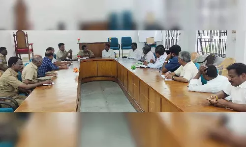 பெரியபாளையம் ஆடித்திருவிழாவில் குற்ற நடவடிக்கைகளை தடுக்க ஆலோசனை: ஊத்துக்கோட்டை டி.எஸ்.பி பங்கேற்பு