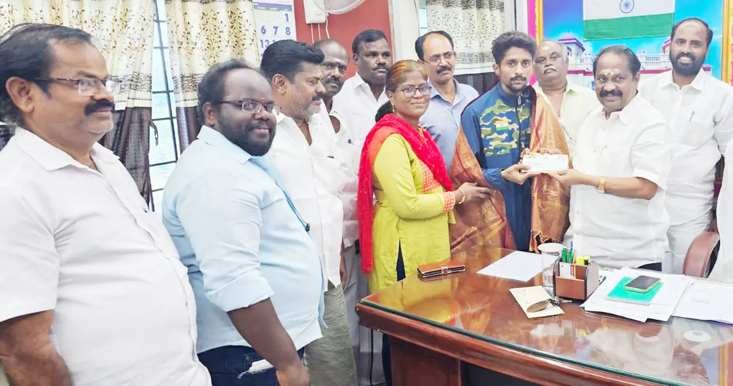 உலக கிக் பாக்சிங் போட்டிக்கு சிவகங்கை வீரர் தேர்வு உலக கிக் பாக்சிங் போட்டிக்கு சிவகங்கை வீரர் தேர்வு